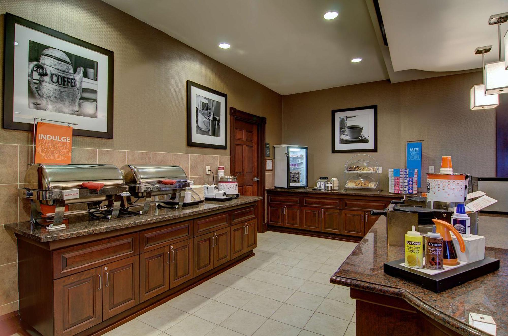 Hampton Inn & Suites Washington-Dulles International Airport Стерлинг Экстерьер фото