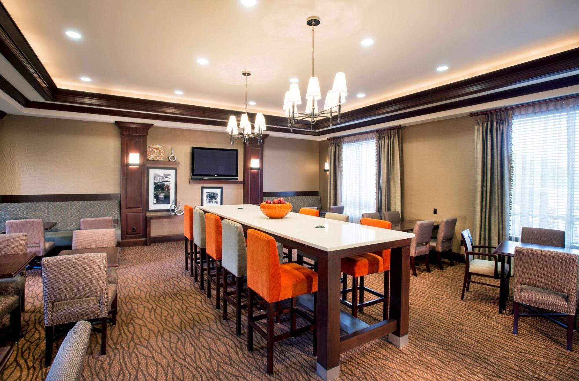 Hampton Inn & Suites Washington-Dulles International Airport Стерлинг Экстерьер фото