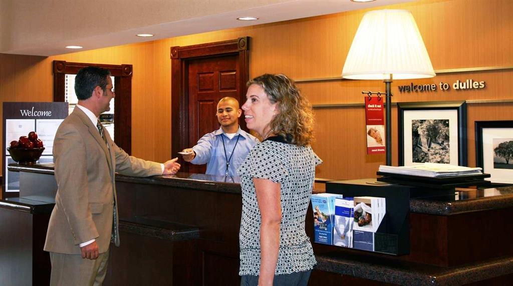Hampton Inn & Suites Washington-Dulles International Airport Стерлинг Интерьер фото