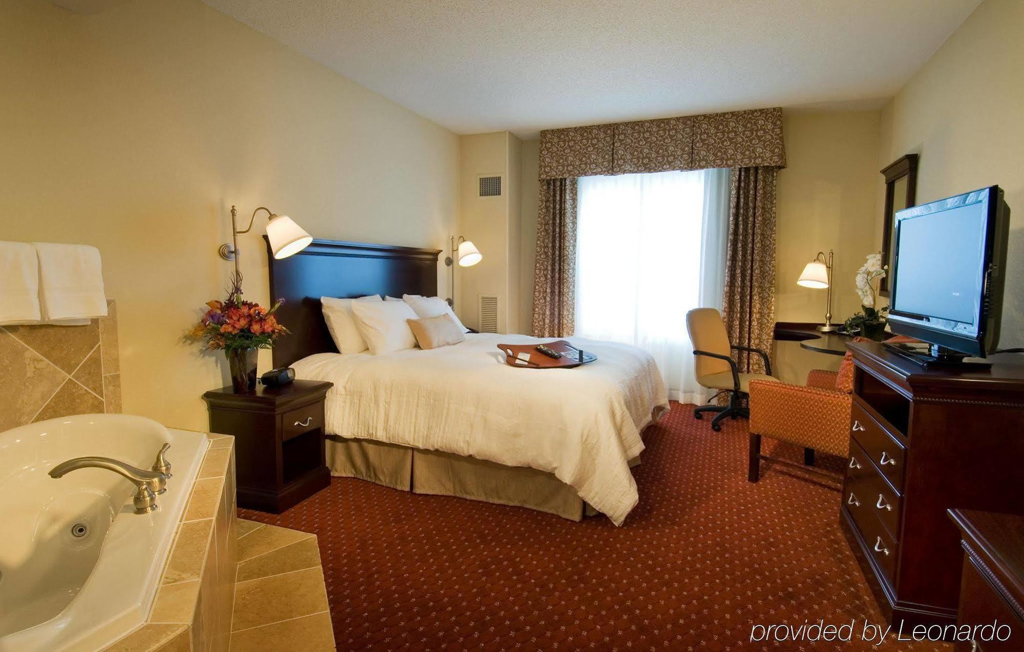 Hampton Inn & Suites Washington-Dulles International Airport Стерлинг Номер фото